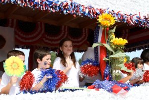 Lachlan's Light, Woodstock 4th of July Parade